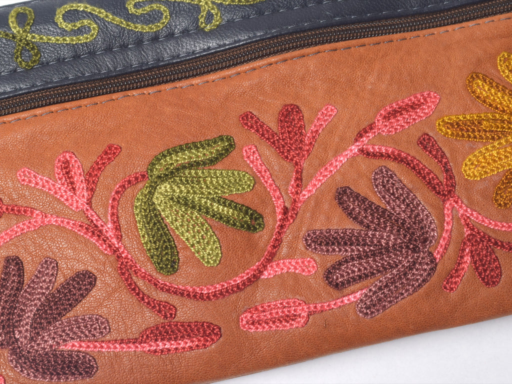 Rangrez Wristlet