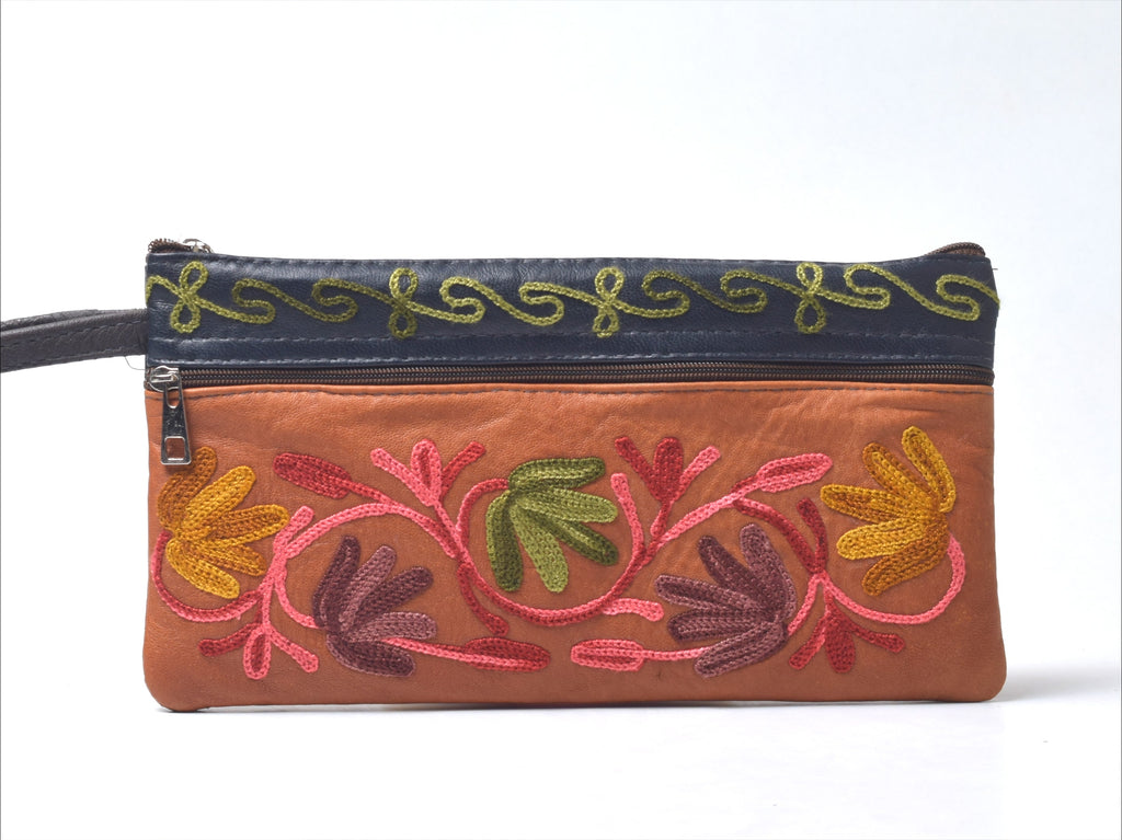 Rangrez Wristlet