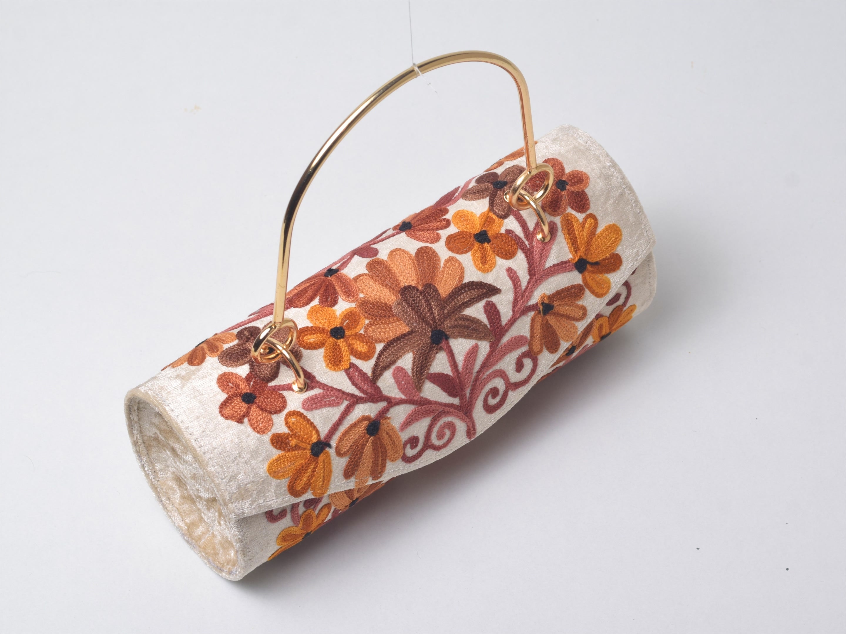 Gulnaar Embroidered Wristlet