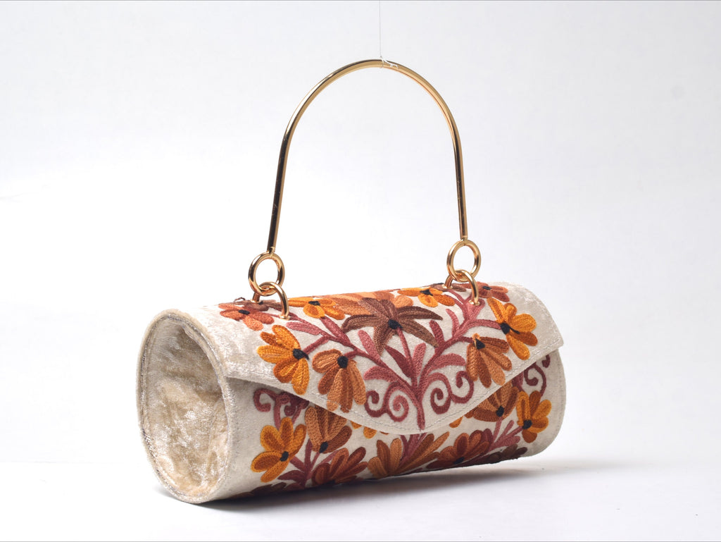 Gulnaar Embroidered Wristlet
