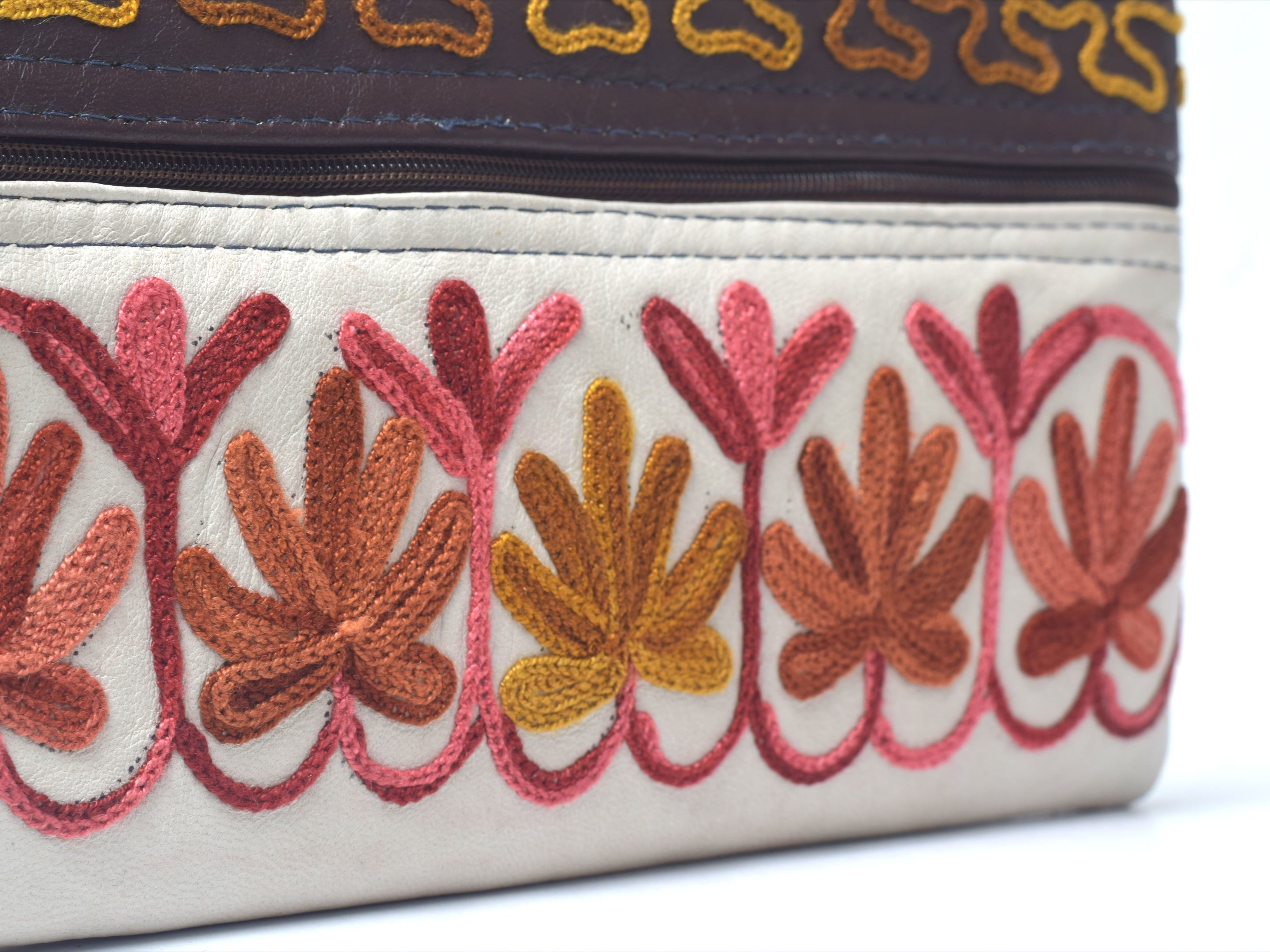 Gulzar Embroidered Wristlet